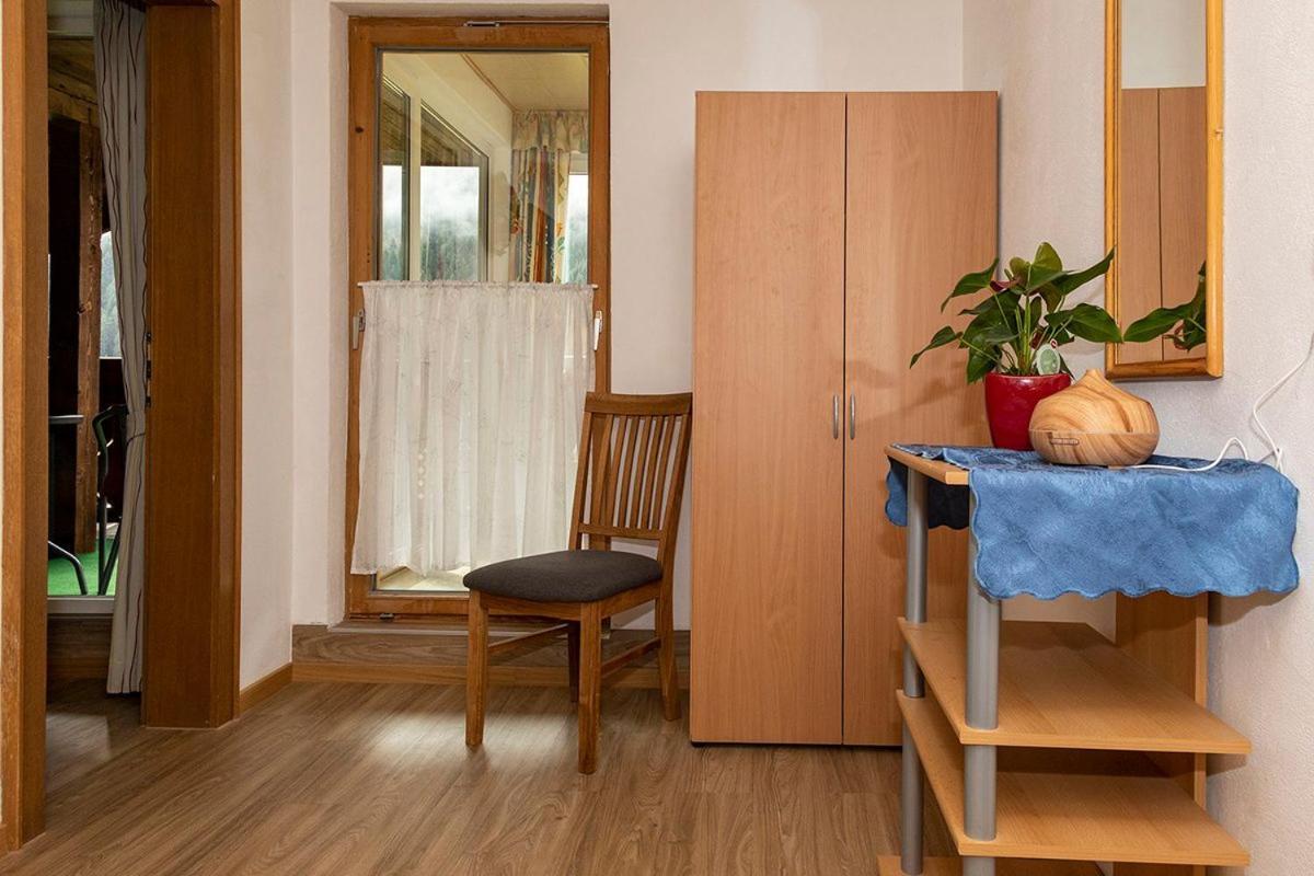 Apartment Haus Rosemarie Nesselwängle